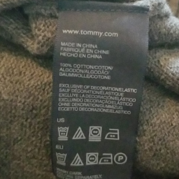 TOMMY HILFIGER SWEATER - Picture 7 of 8